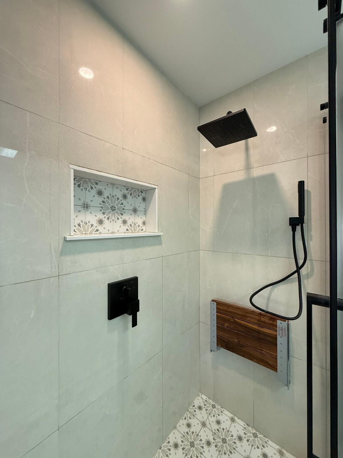 Baker Street bathroom — finished detail.